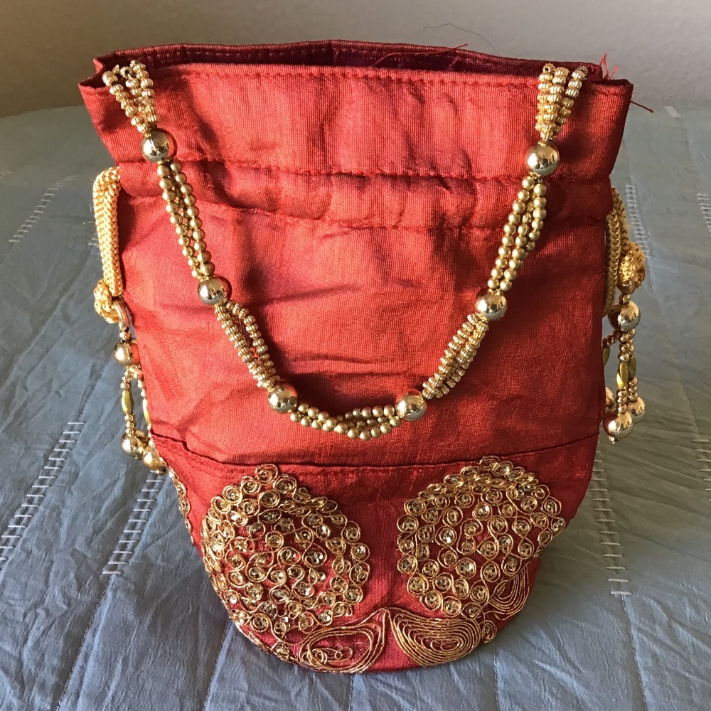 Silk POUCH  - Circular drawstring pouch/purse with gold beading